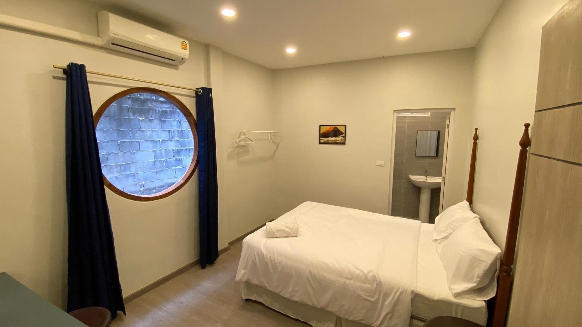 Hidden Dragon Yaowarat Road Bkk Apartment Bangkok Exterior photo